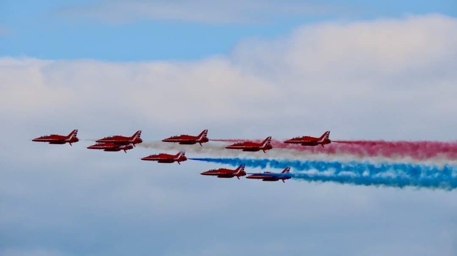 Red Arrows at LOSSC Red Arrows at LOSSC