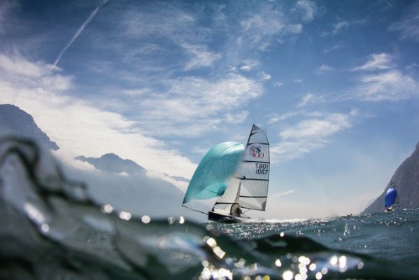 More information on RS400 Demo - new spinnaker thanks to Mike Saul!